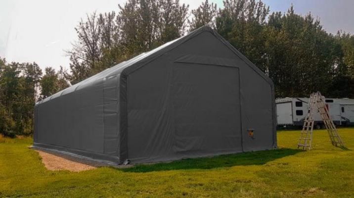 Ranch Premium 9,15 x 24,4 x 6,1 m 900g halli