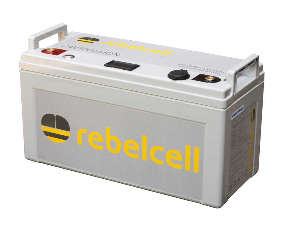 Rebelcell Li-Ion akku, 24V100A (2490 Wh). Paino n. 15.1kg. Jännite/varausnäyttö